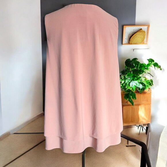 JOSEPH RIBKOFF ( 10 ) Peach Sleeveless Layered pleated soft V-neckline Ruffled - Picture 3 of 6